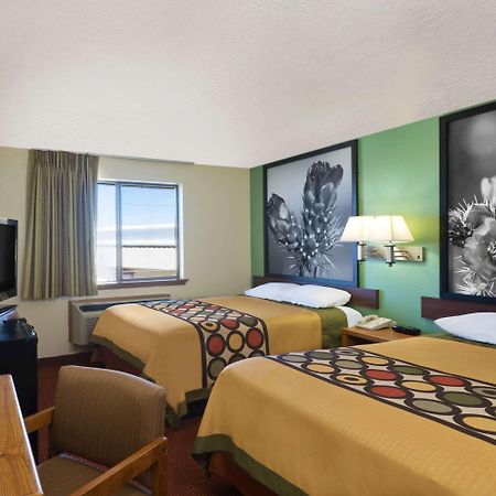 Super 8 By Wyndham Alamogordo - White Sands Bagian luar foto