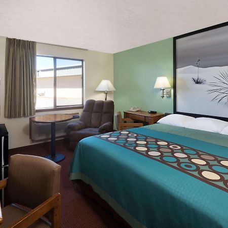 Super 8 By Wyndham Alamogordo - White Sands Bagian luar foto