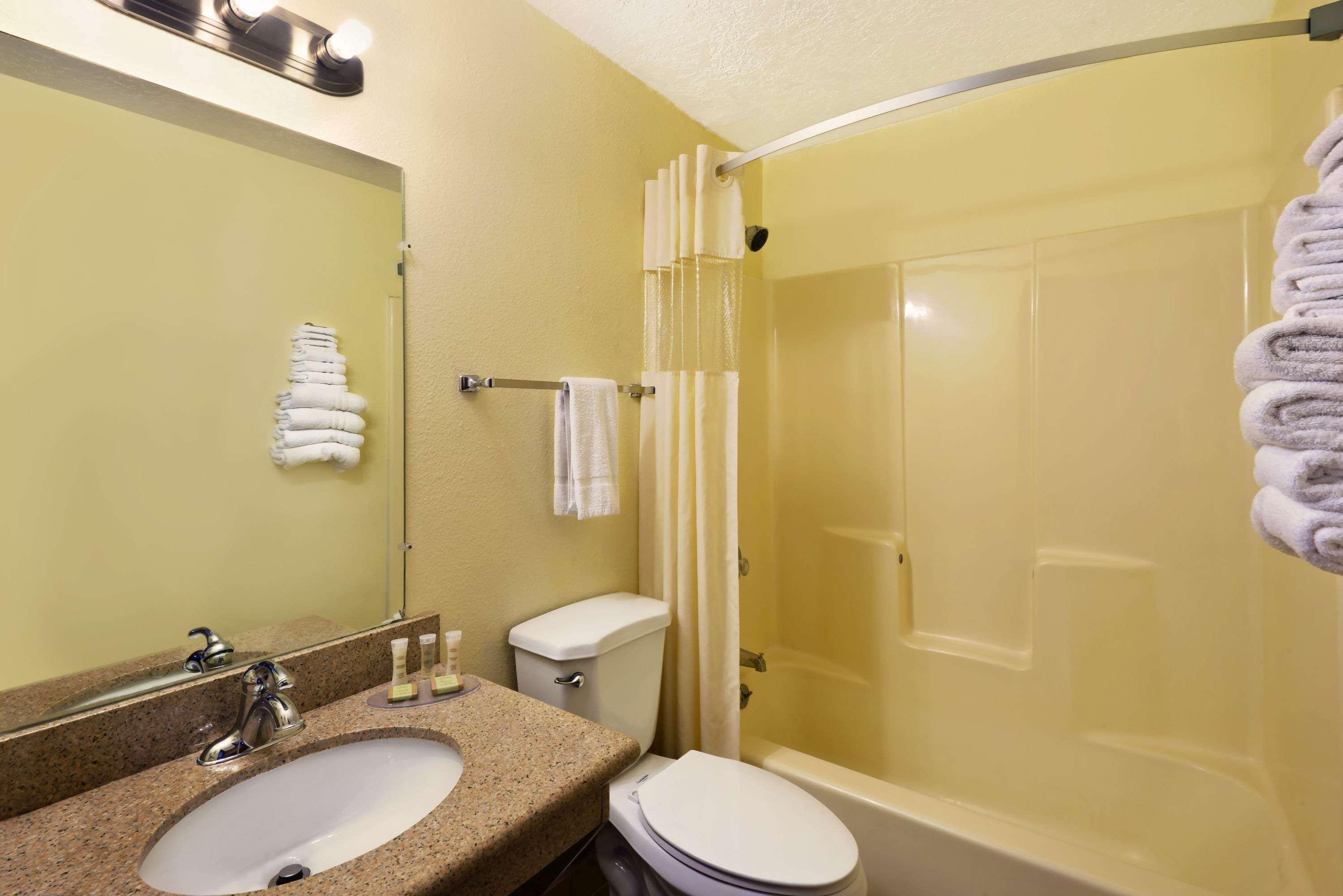 Super 8 By Wyndham Alamogordo - White Sands Bagian luar foto