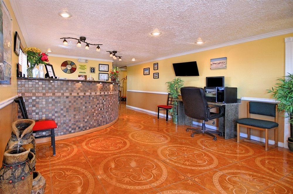 Super 8 By Wyndham Alamogordo - White Sands Bagian luar foto