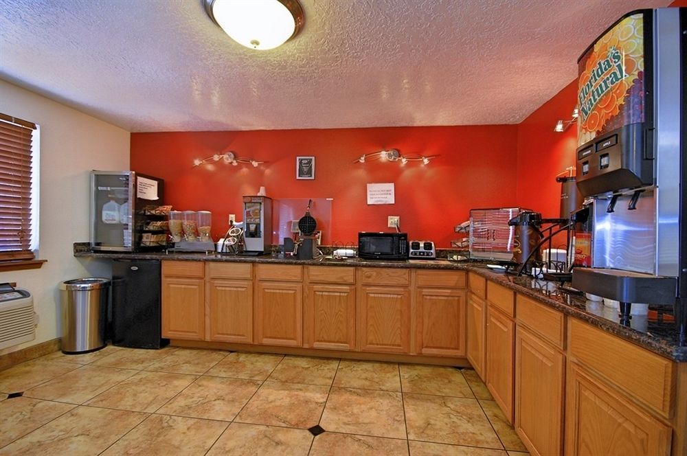 Super 8 By Wyndham Alamogordo - White Sands Bagian luar foto