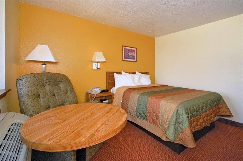 Super 8 By Wyndham Alamogordo - White Sands Bagian luar foto