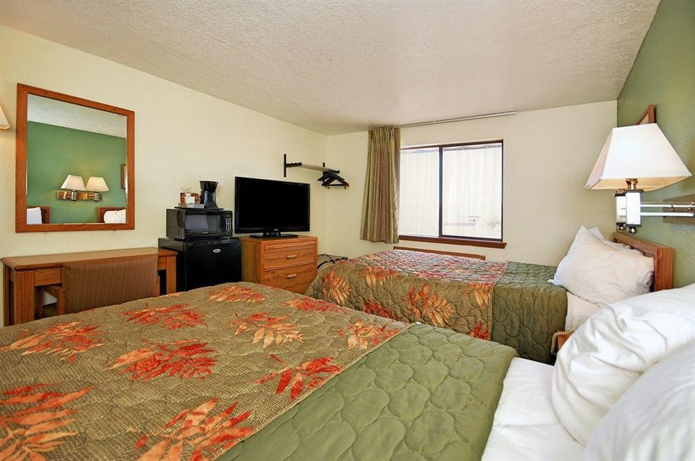 Super 8 By Wyndham Alamogordo - White Sands Bagian luar foto